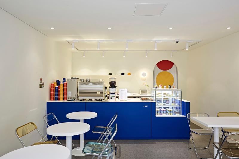 13 坪小空间大变样，趣味无穷的色彩魔法-8