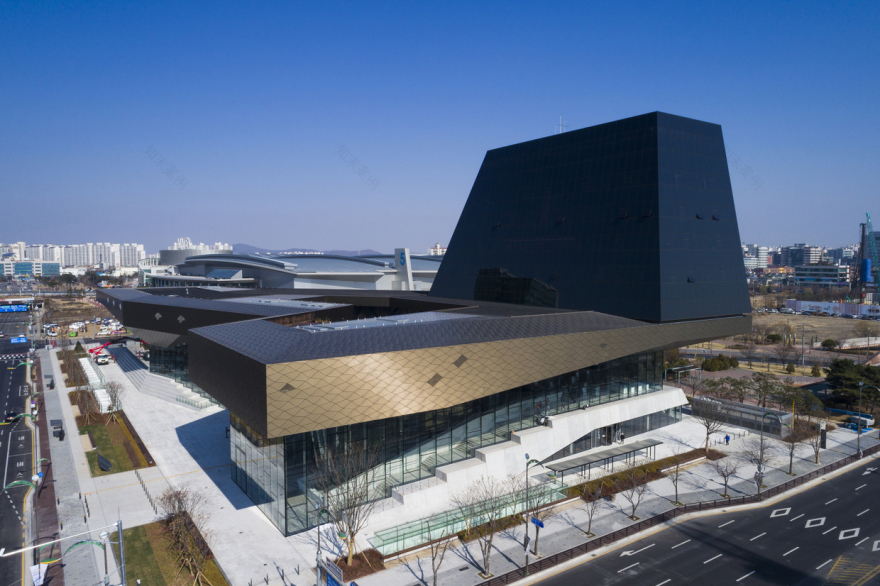 现代高阳汽车工作室 迪鲁甘·迈斯尔联合建筑师事务所-32