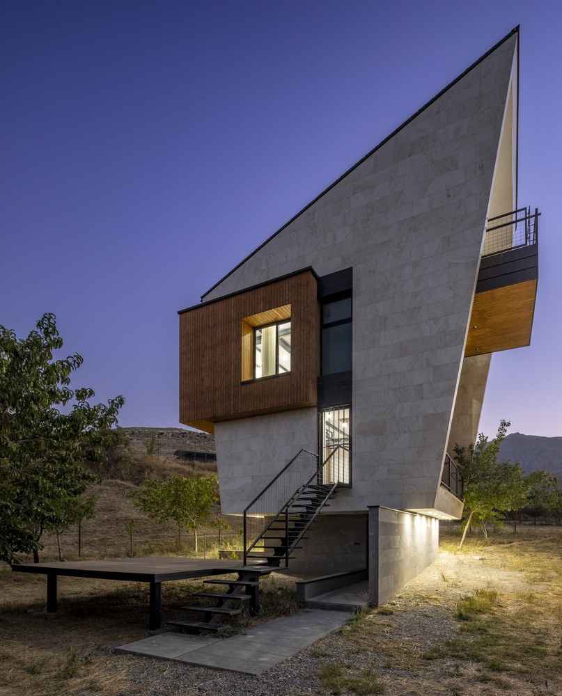 悬浮云端的白立方花园住宅-14