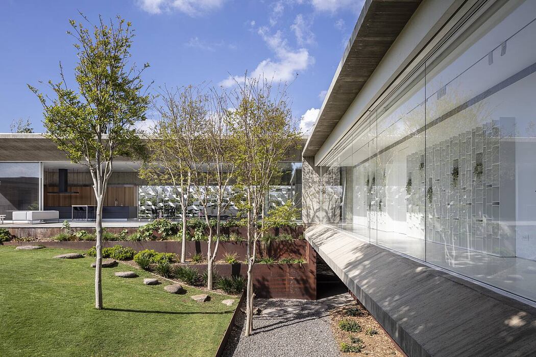 层叠之居,光影游戏·以色列特拉维夫 MA 住宅丨Pitsou Kedem Architects-13