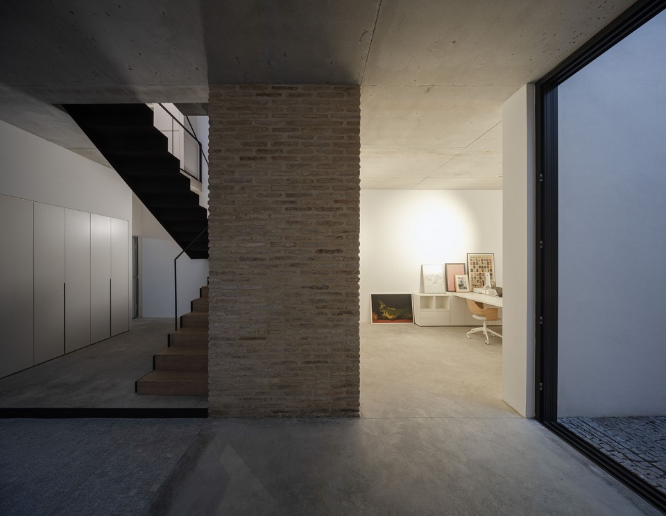 塞维利亚废墟中的 MM16 住宅重生丨西班牙塞维利亚-18