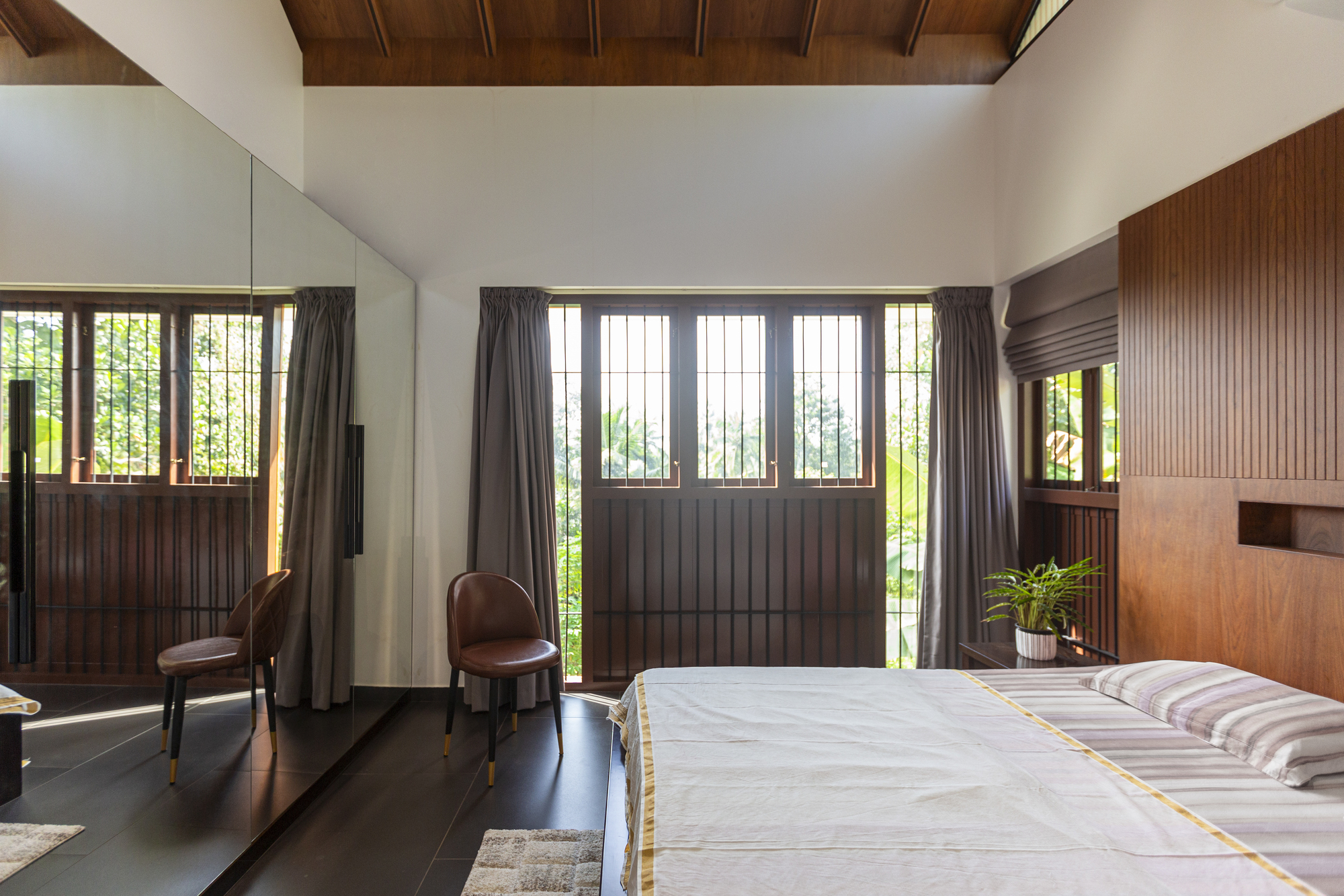 倾斜的家丨印度丨casa design studio-28