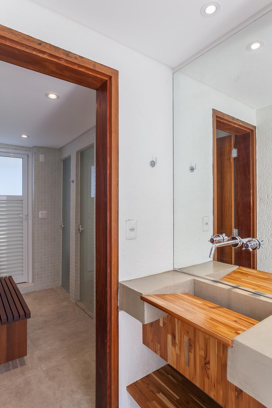 巴西梯形地块上的现代住宅设计-22