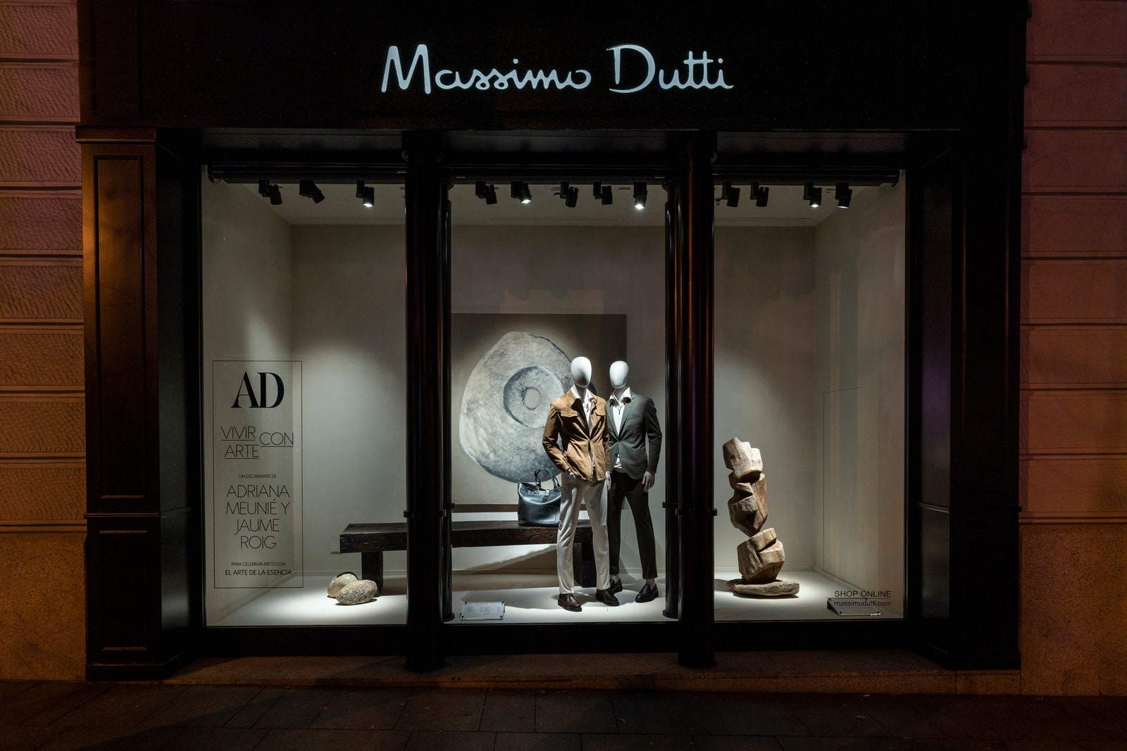 "Massimo Dutti 与艺术家 Adriana Meunié和 Jaume Roig 的合作 | 室内设计的魅力"-2