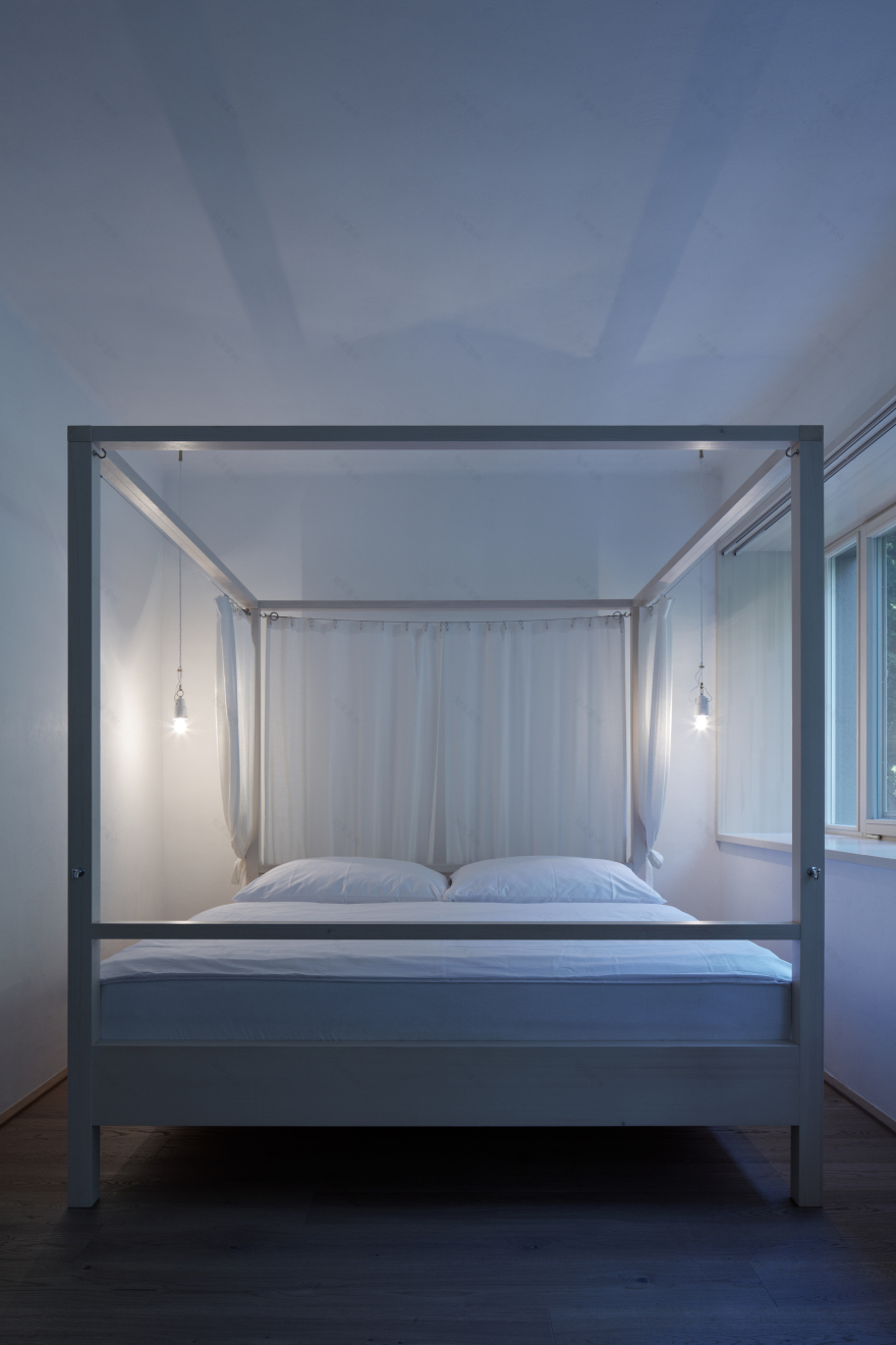 house by the forrest-35