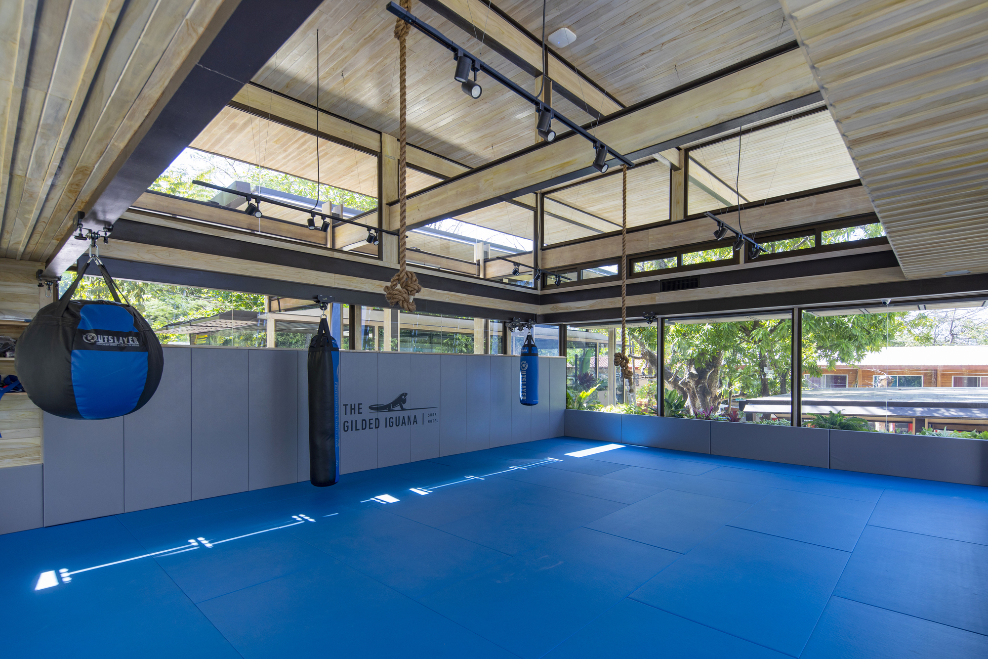 Costa Rica Athletic Center / Studio Saxe-34