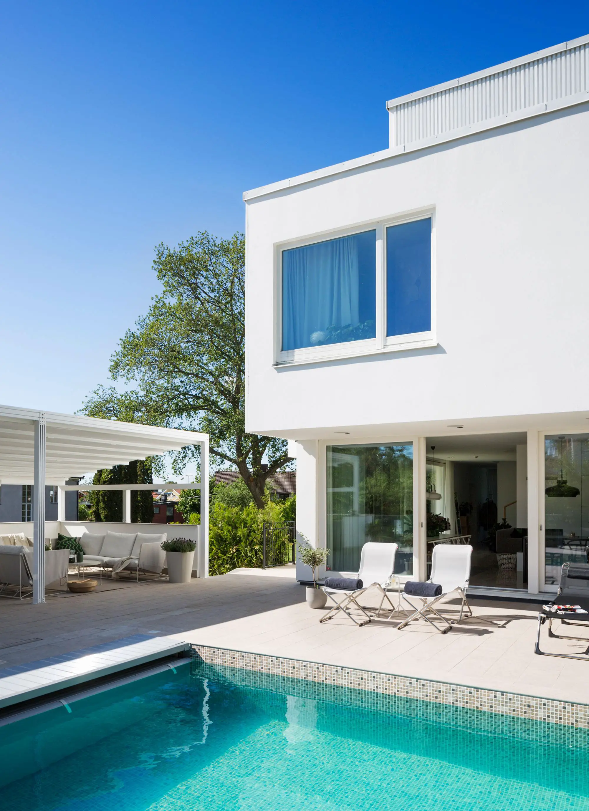 受勒·柯布西耶启发的立方体之家-10