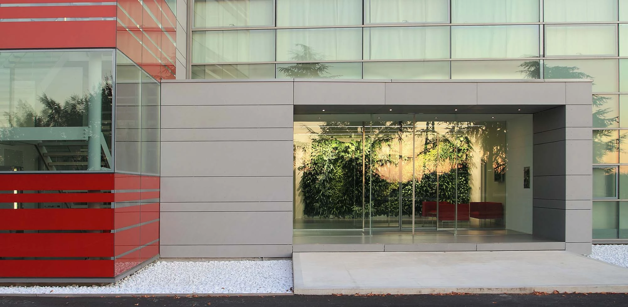 简约风格展现独特魅力——Madel Head Office 室内设计-12