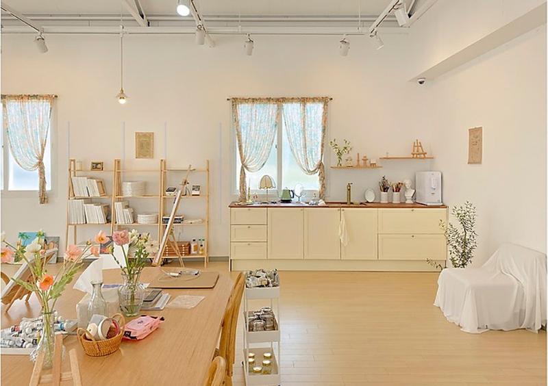 温暖原木风 打造艺术气息居家空间-3