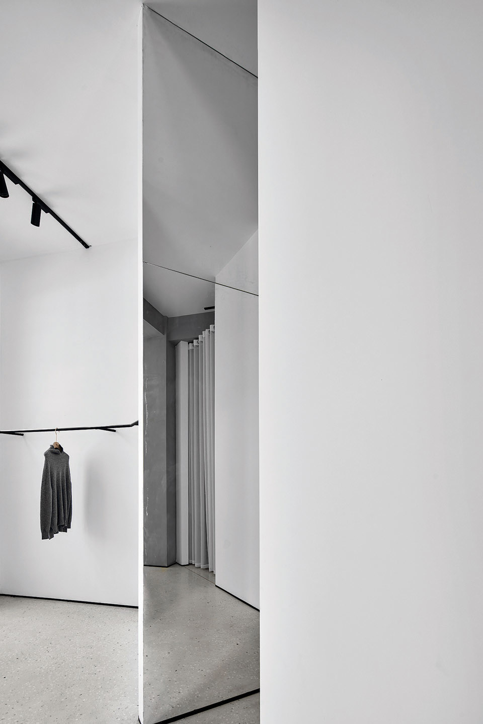 PHOENIXSIMPLE服装店，浙江 / 陌野室内设计工作室-26