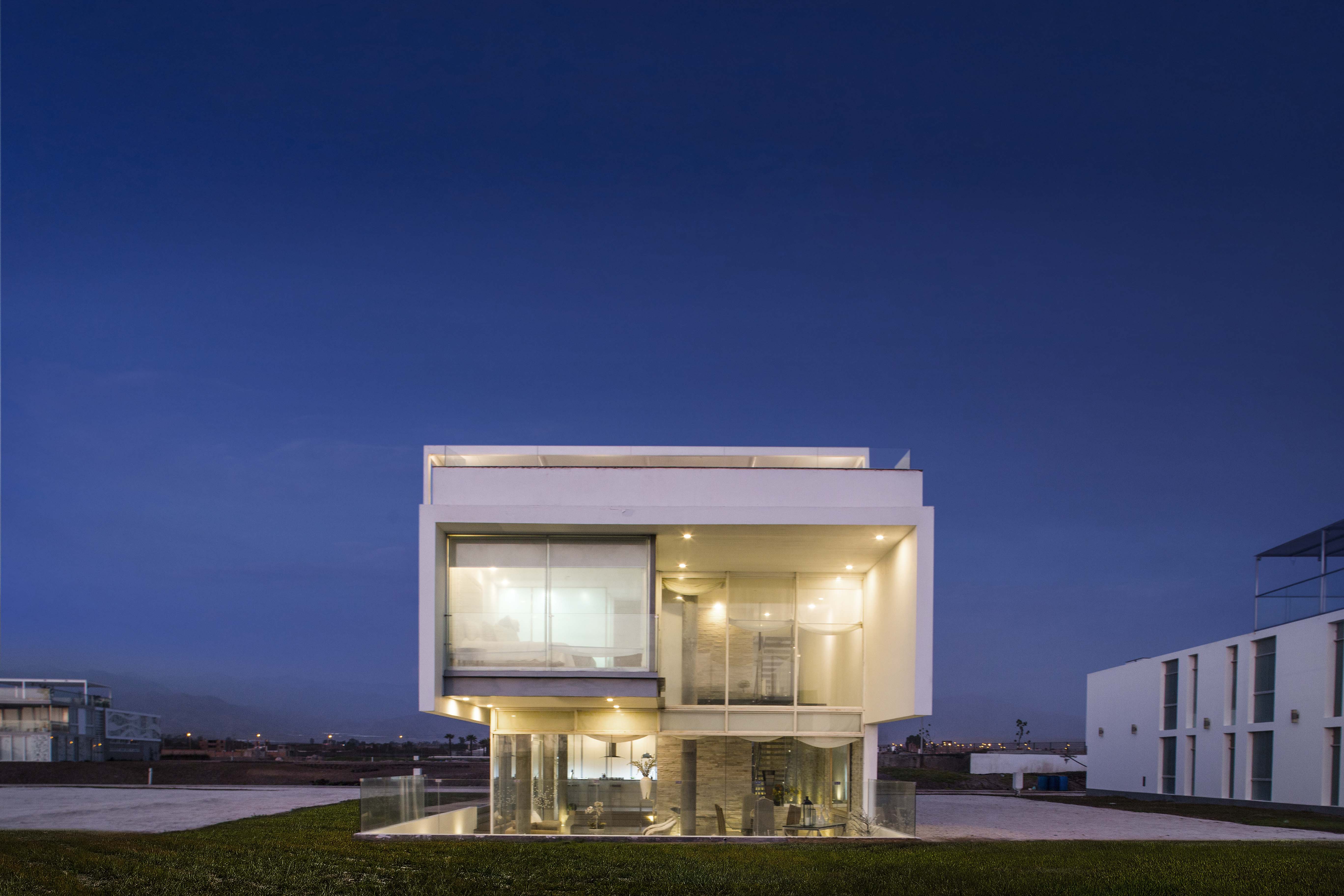 三立方体秘鲁海滩别墅 | 创新空间设计，三家庭共享和谐生活-49