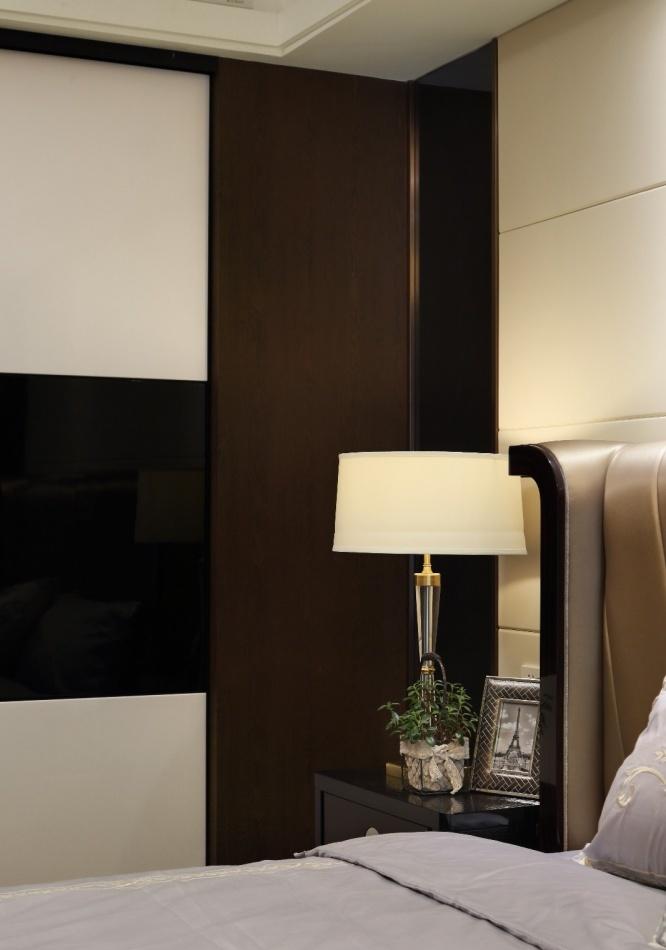 港式轻奢,金属色的摩登时尚-23