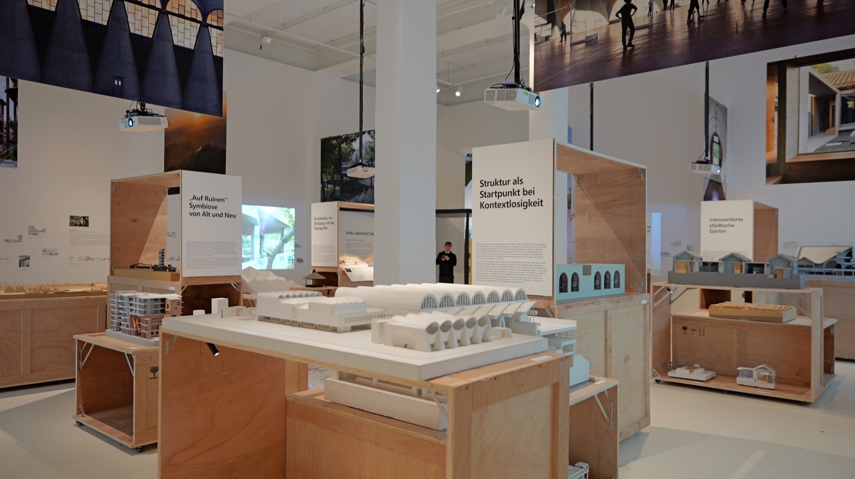 “生境建筑Vital Architecture: Atelier Li Xinggang”展览于柏林Aedes建筑空间开幕-11