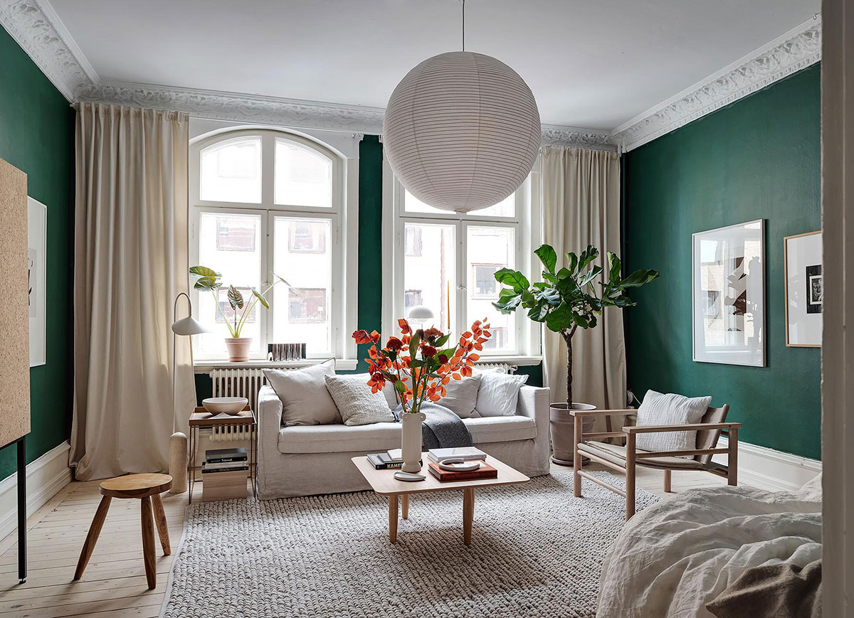 哥德堡 47㎡小公寓 | 绿色墙壁搭配高天花板,视觉冲击力十足-1