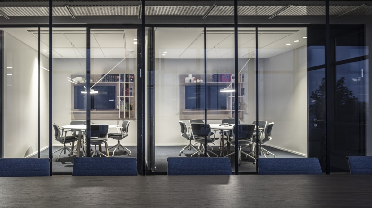 运动优雅 · SGS 律师事务所 Ramat Gan 办公室丨以色列丨Amit Design Studio-23