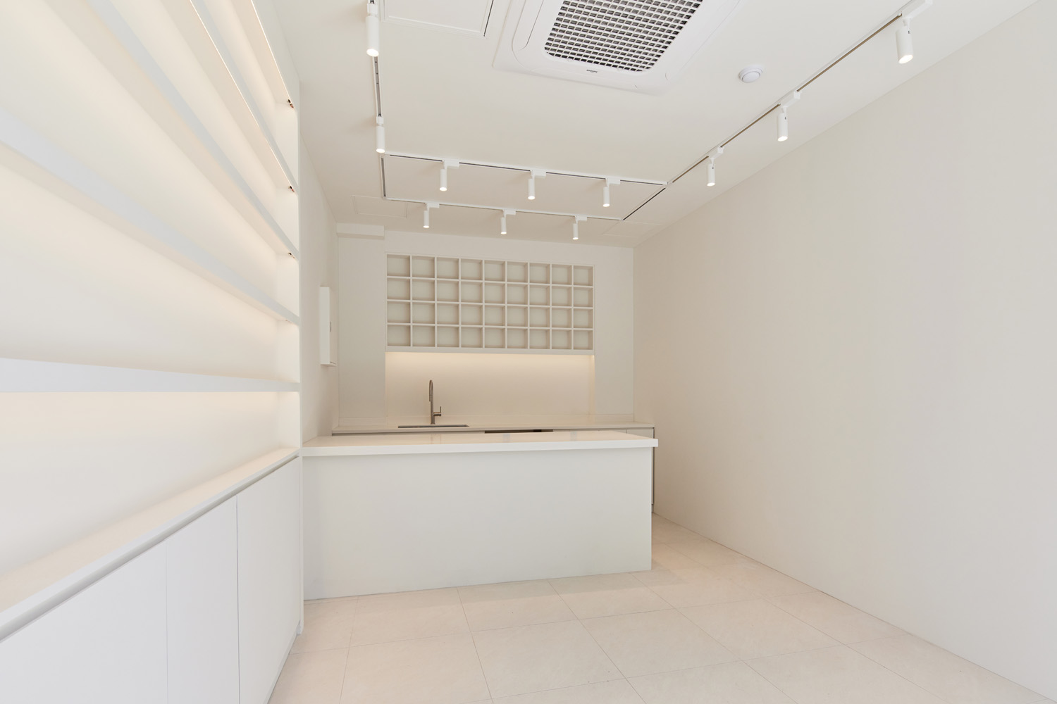 简约风格 8 坪咖啡厅，打造温馨小空间-5