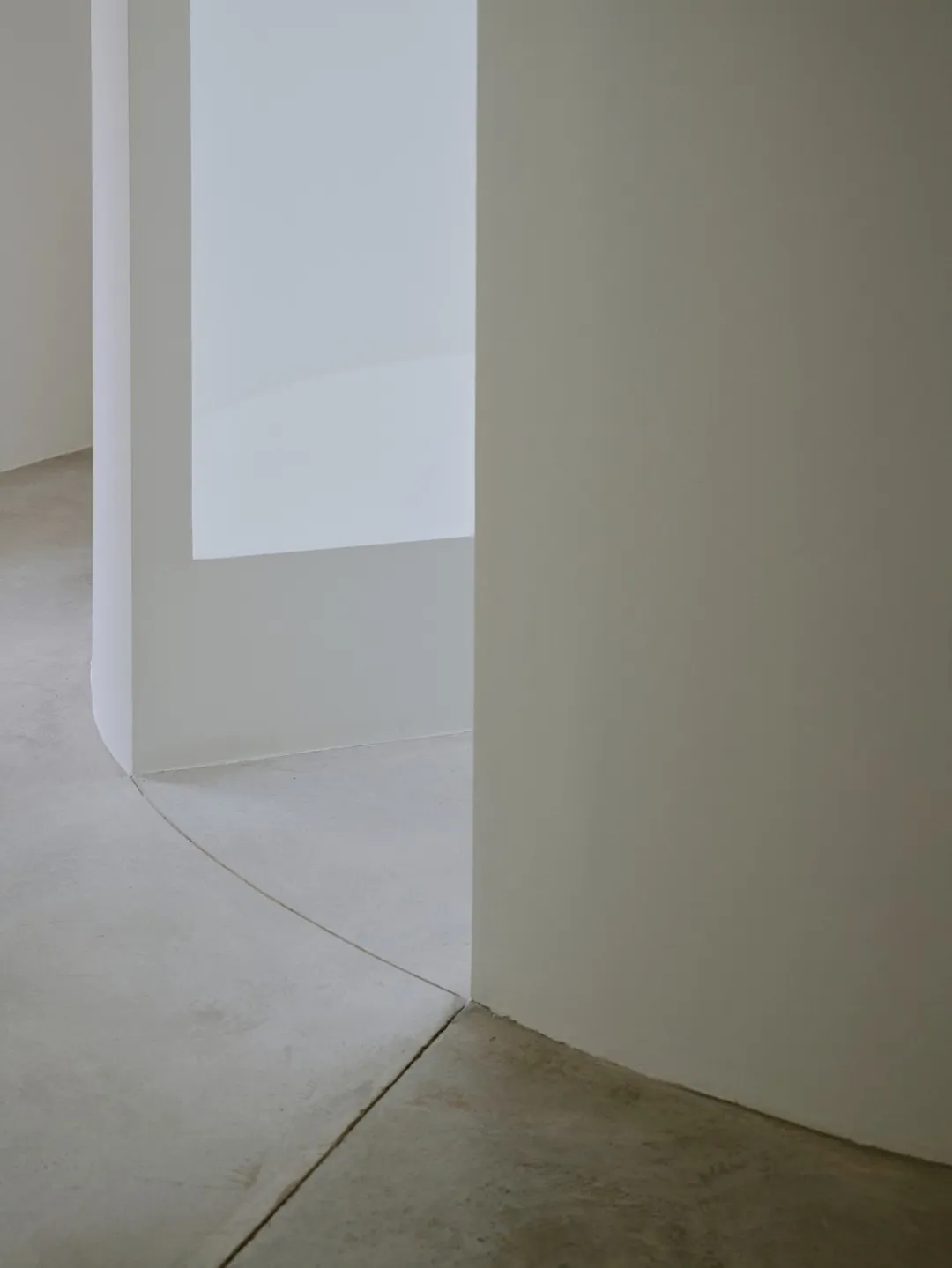 195㎡纯白几何，用日光雕刻生活的诗意-22