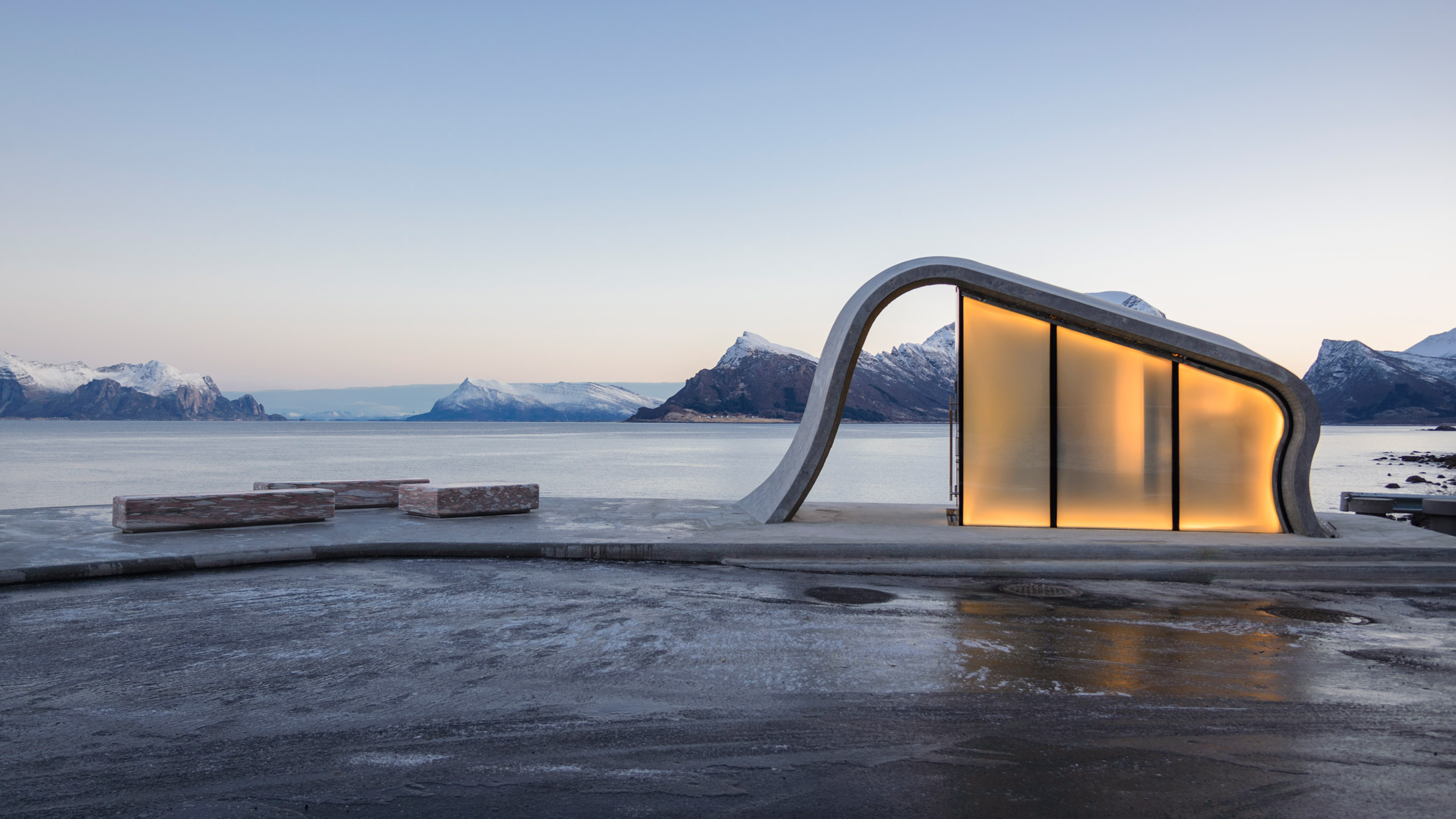 HZA adds wave-shaped toilet facility to scenic Norwegian lay-by-0