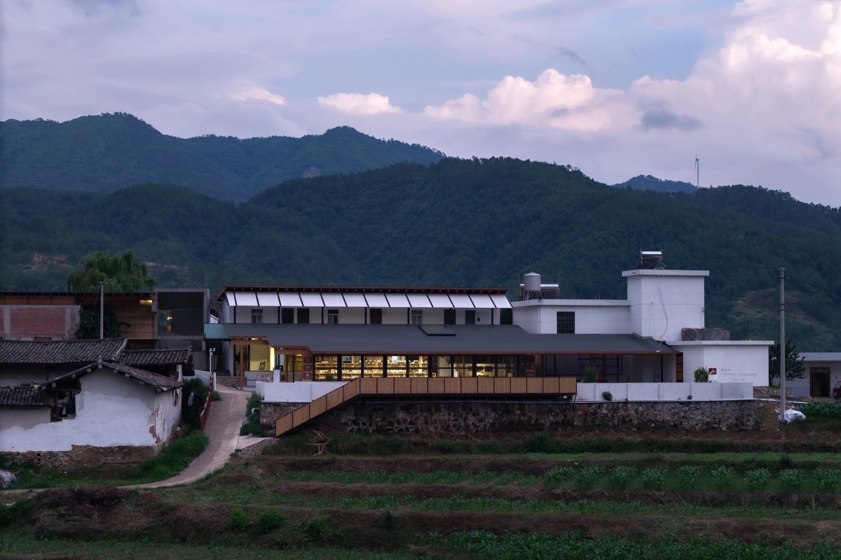 在遗址中的建造 · 联合村社区中心丨中国攀枝花丨合造社建筑设计事务所-15