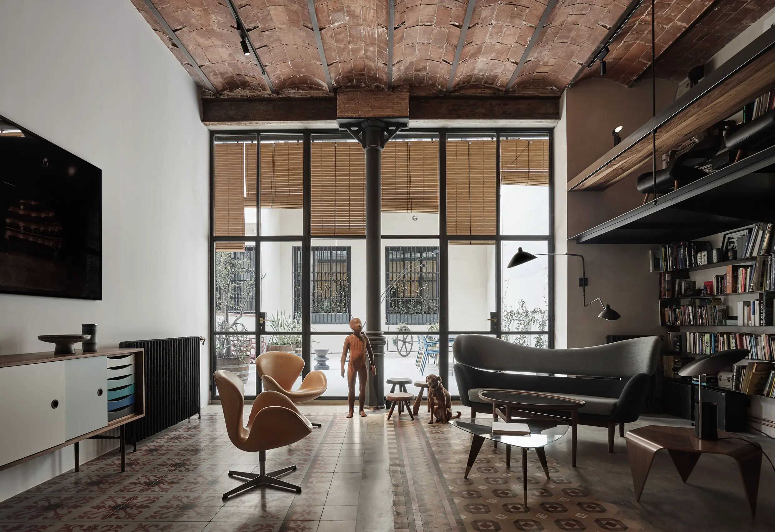 巴塞罗那旧仓库改造的工业风 Loft-5