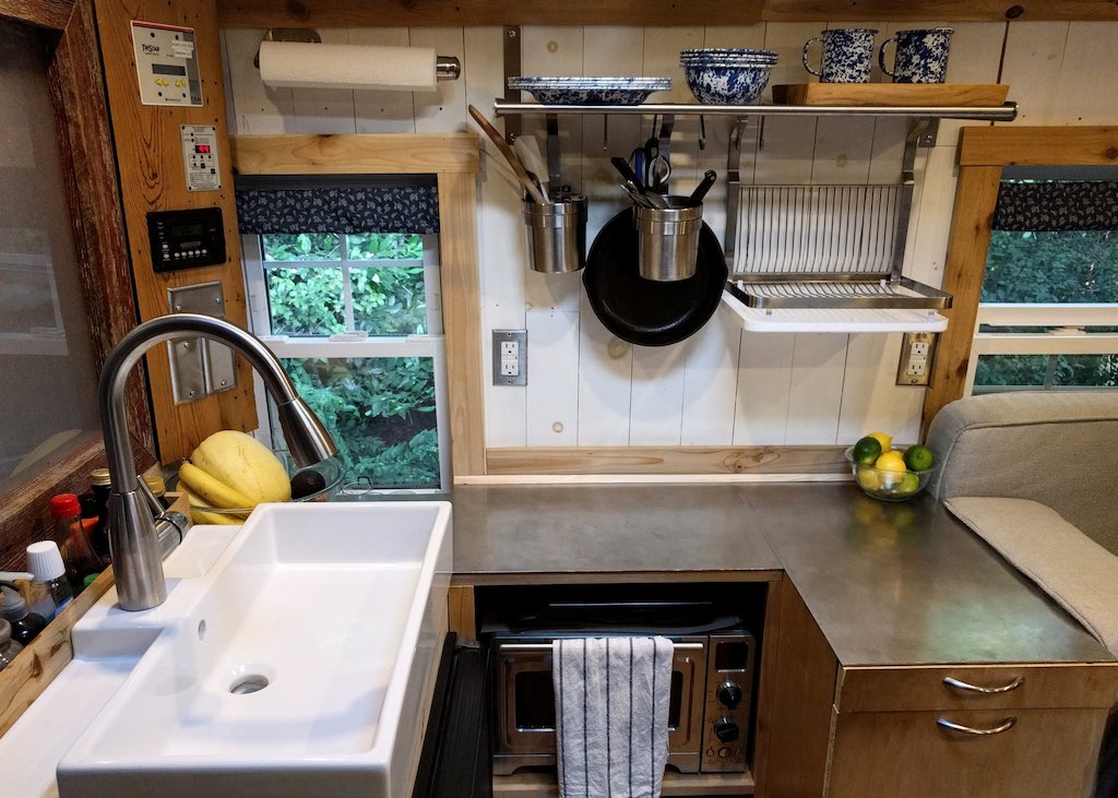 Thomas Tiny Bus House – Tiny House Swoon-7