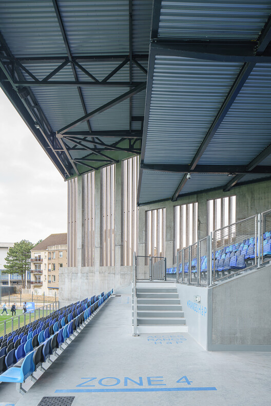 Tribut Stadium 足球场丨法国-28