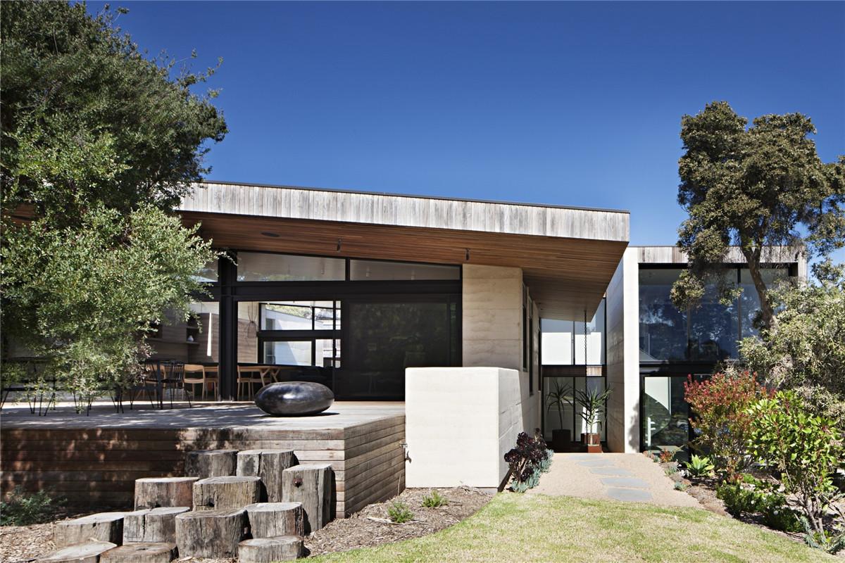 与树木交织的板筑小屋丨澳大利亚-11