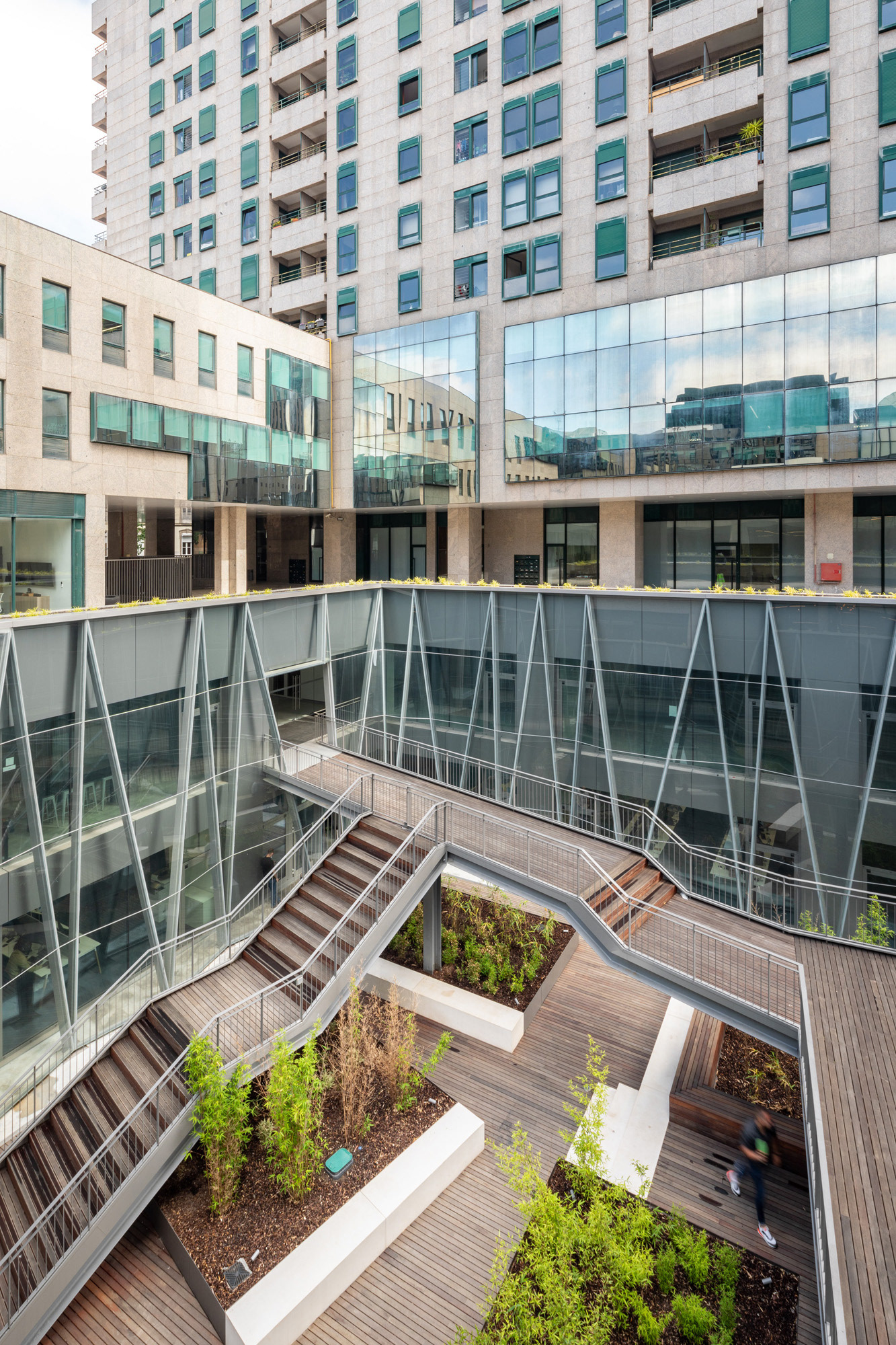 Porto Business Plaza-10