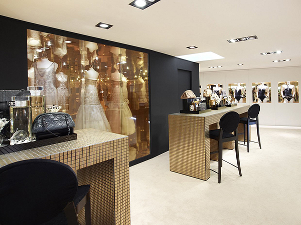 香奈儿法国戛纳限时主题精品店-6