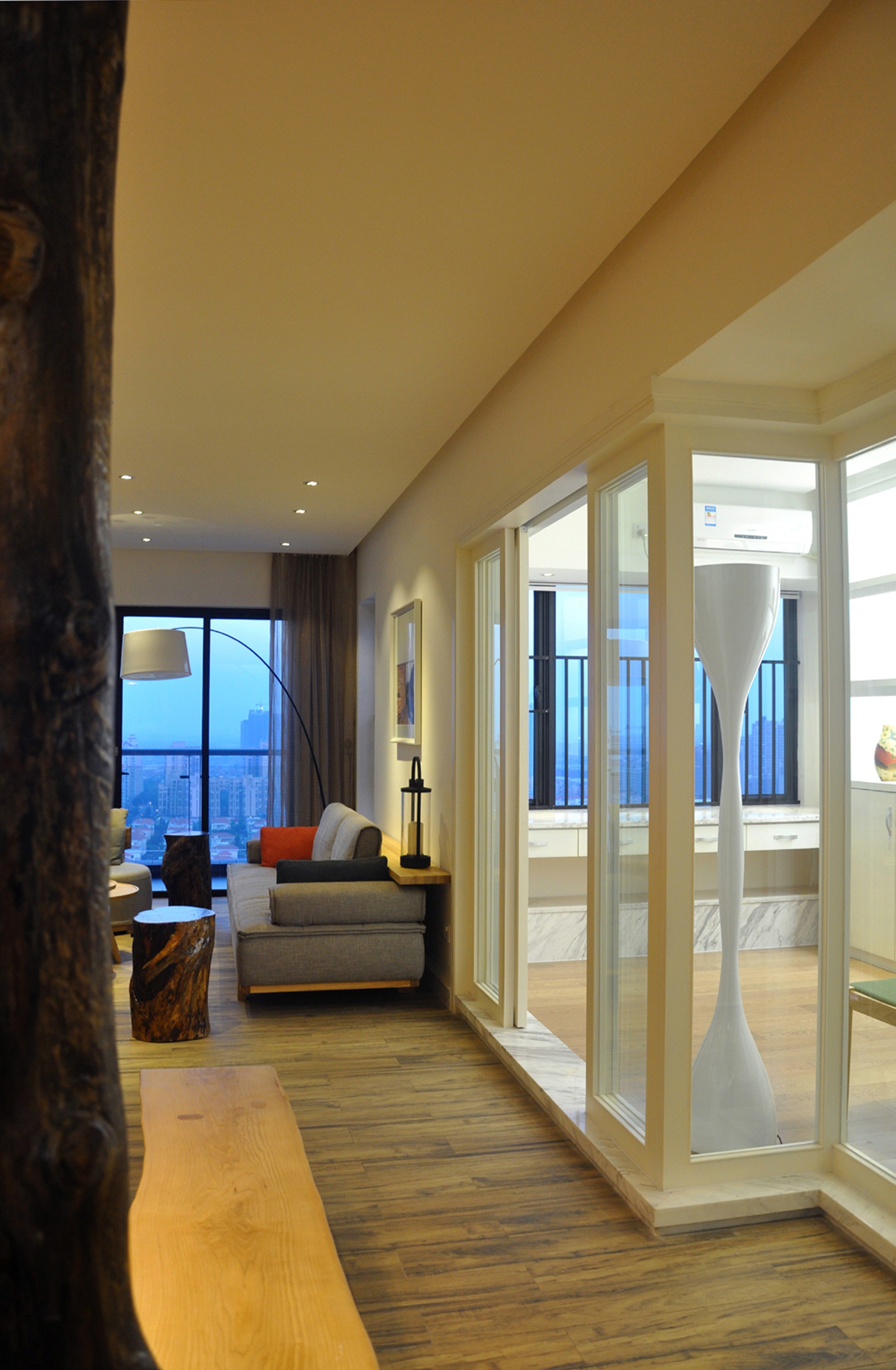 家有栖木,倚墙而生-19