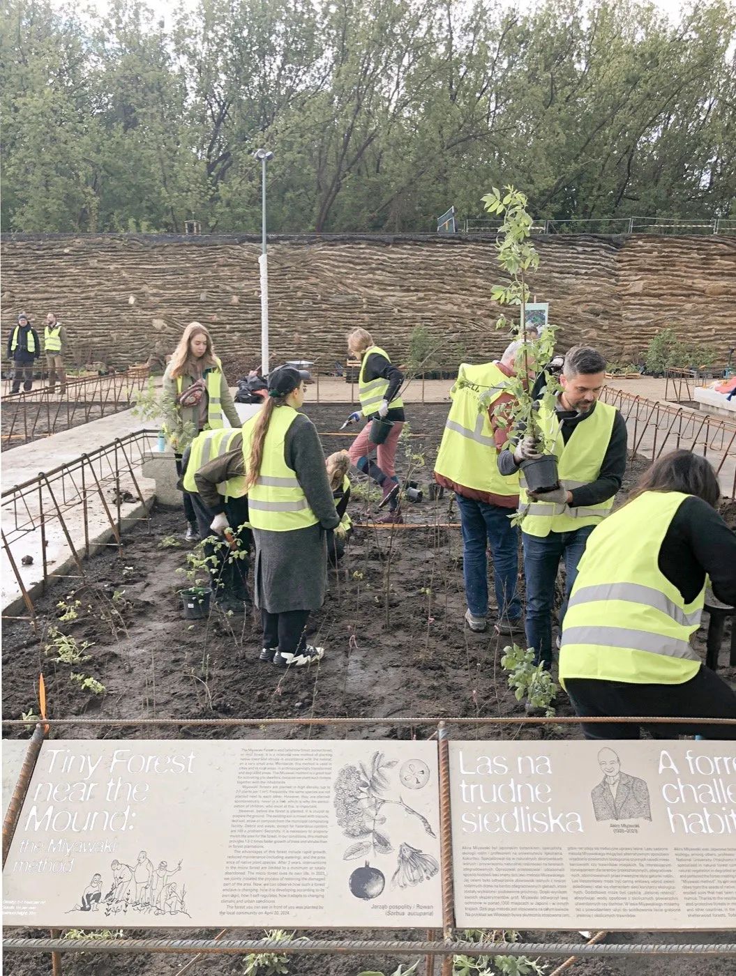 华沙起义丘公园丨波兰丨archigrest与topoScape设计工作室-25