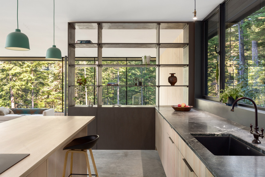 Hindu "science of architecture" used to arrange British Columbia house-13