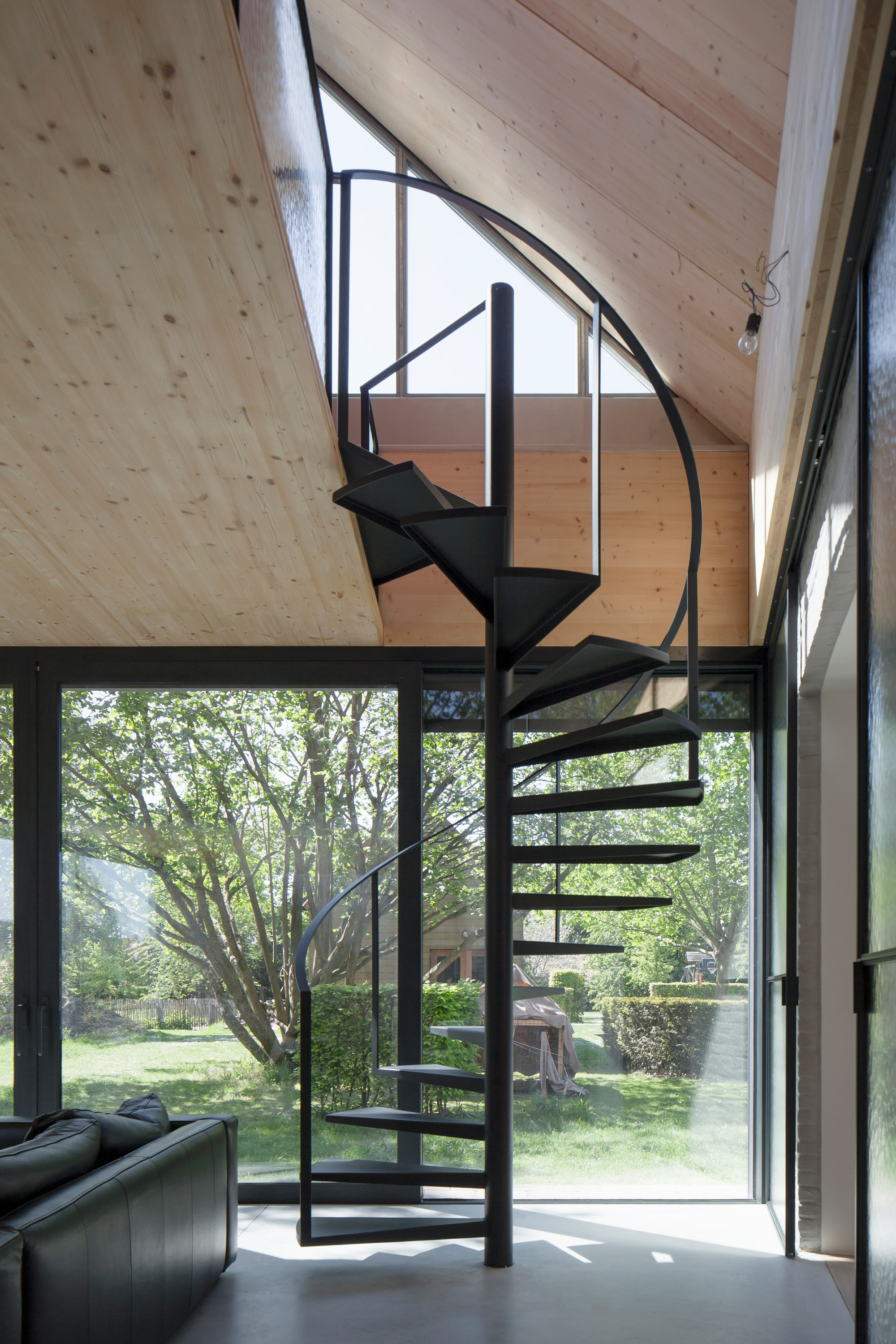 朝着花园房的三角形丨比利时丨NWLND Rogiers Vandeputte-24