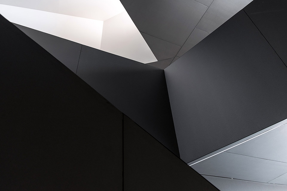 意大利古堡图书馆,现代与历史的完美融合-16