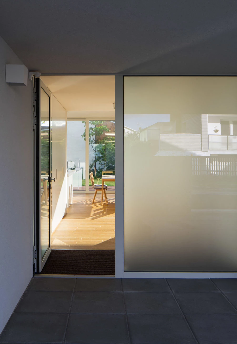 捷克家庭住宅,光影游戏中的自然采光设计-22