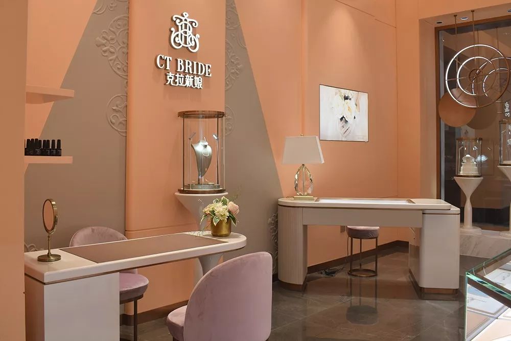 湖南克拉新娘真爱珠宝店,浪漫马车元素诠释爱情真谛-33