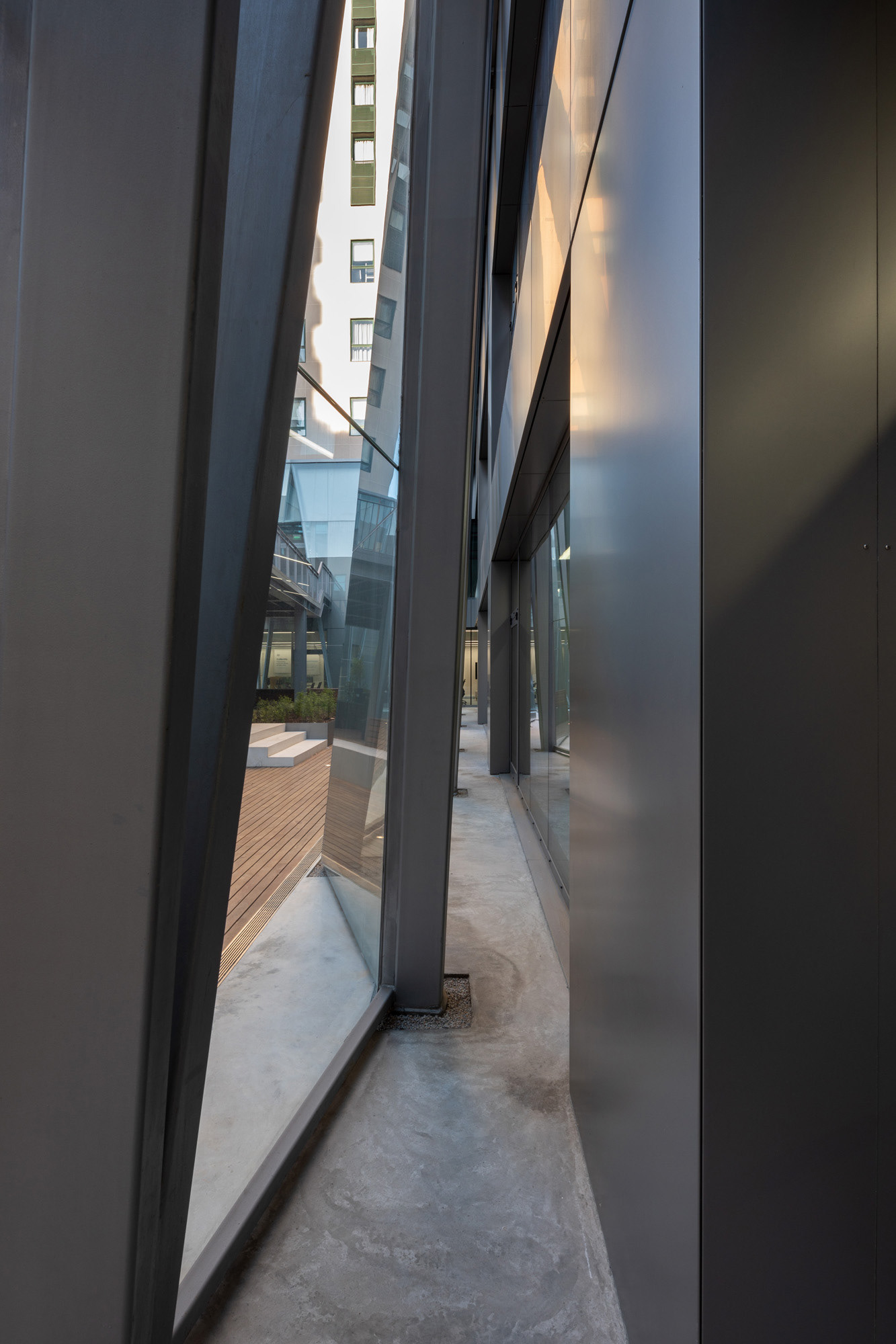 Porto Business Plaza-16