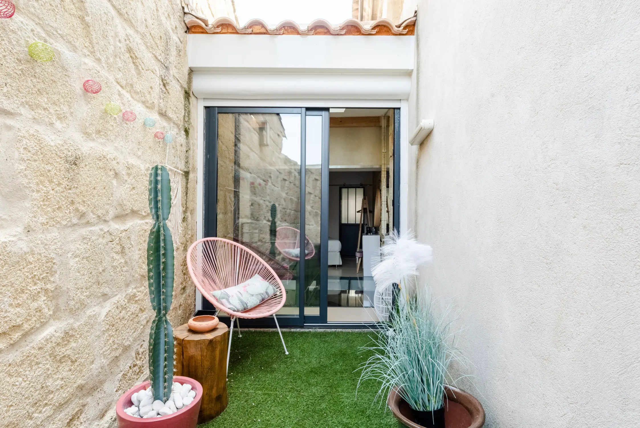 Camargue 石制阁楼 | 工业风的独特魅力-19