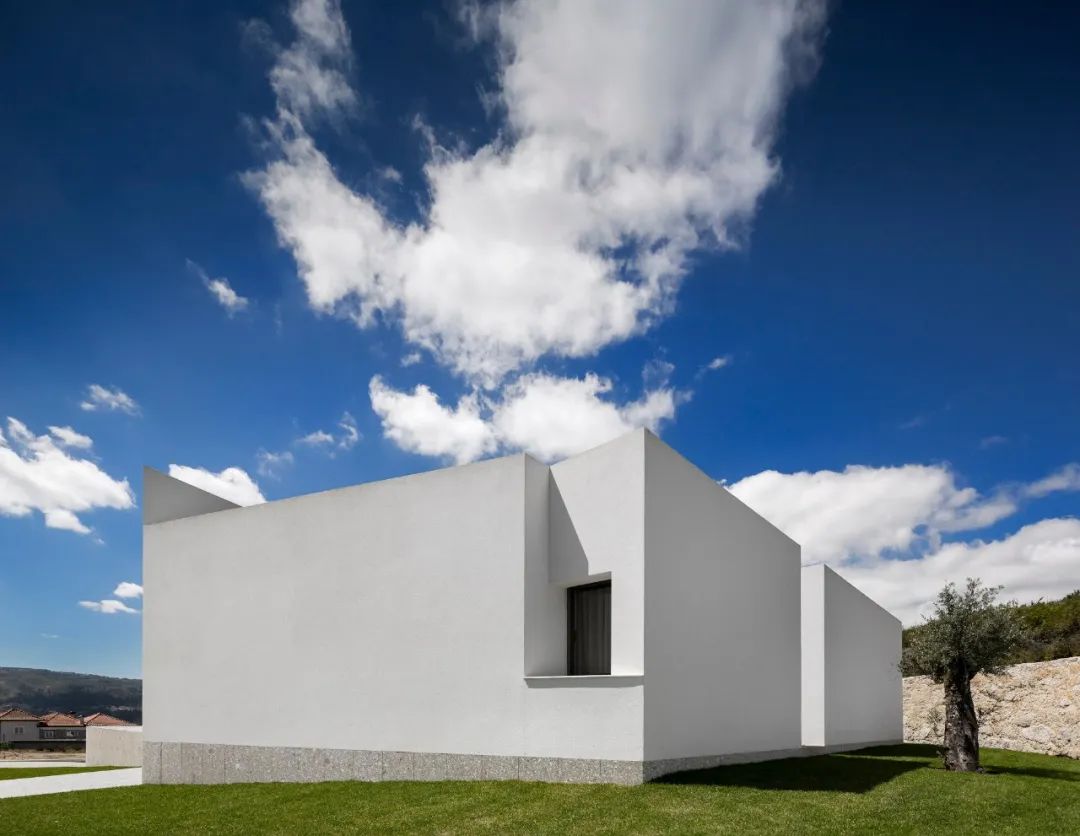 埃斯托里尔别墅丨葡萄牙丨Rui Vieira Oliveira architect-47