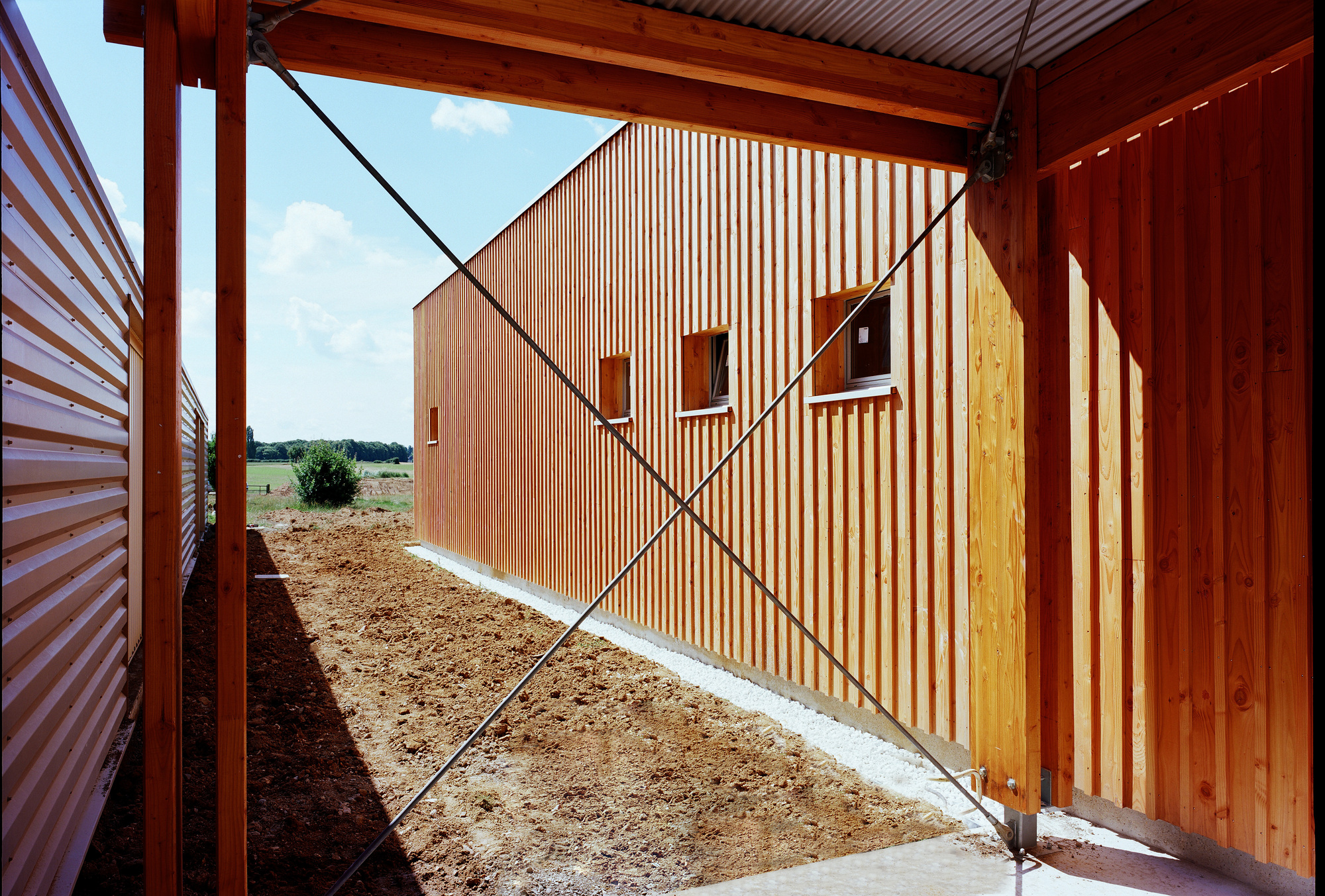 Sonzay’s Sports Dojo / Bauchet de La Bouvrie Architects-16