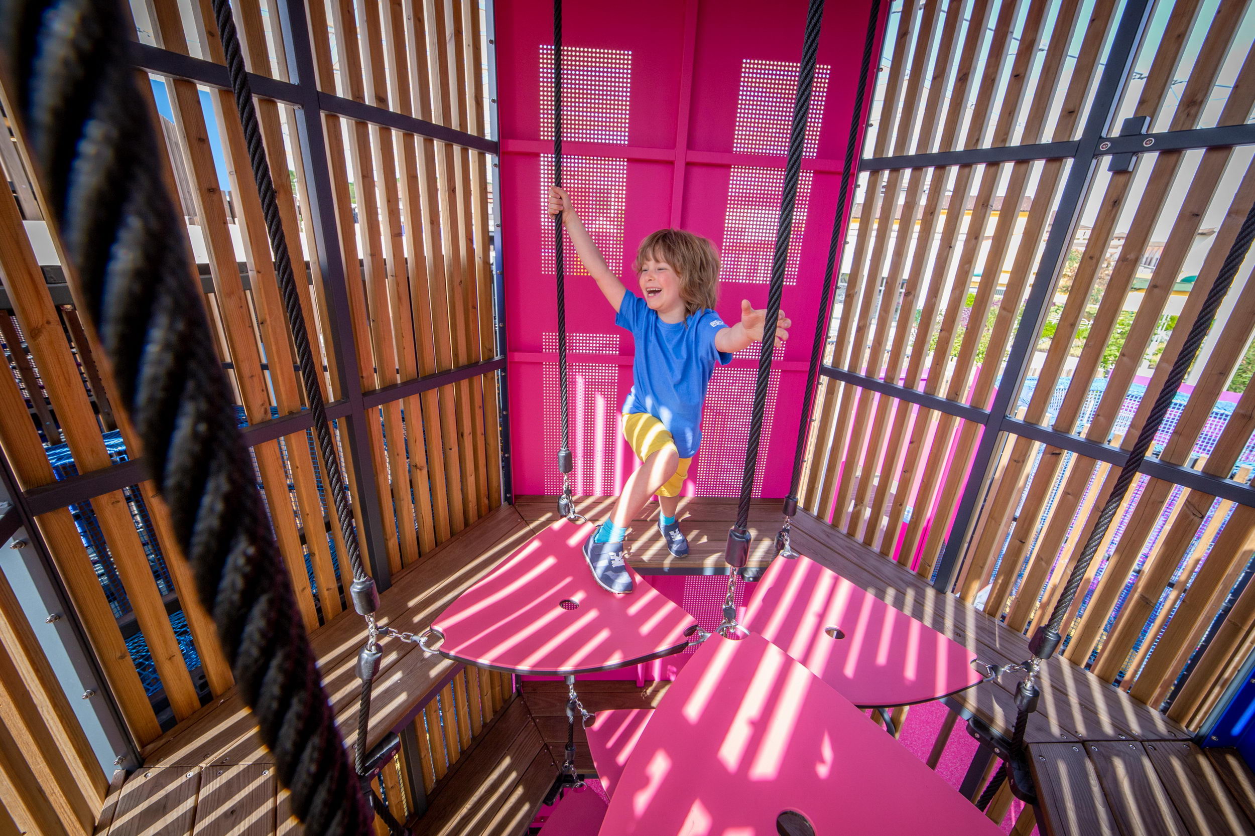 迷你的彩色村庄 | Carve 事务所打造的多功能游乐景观-41