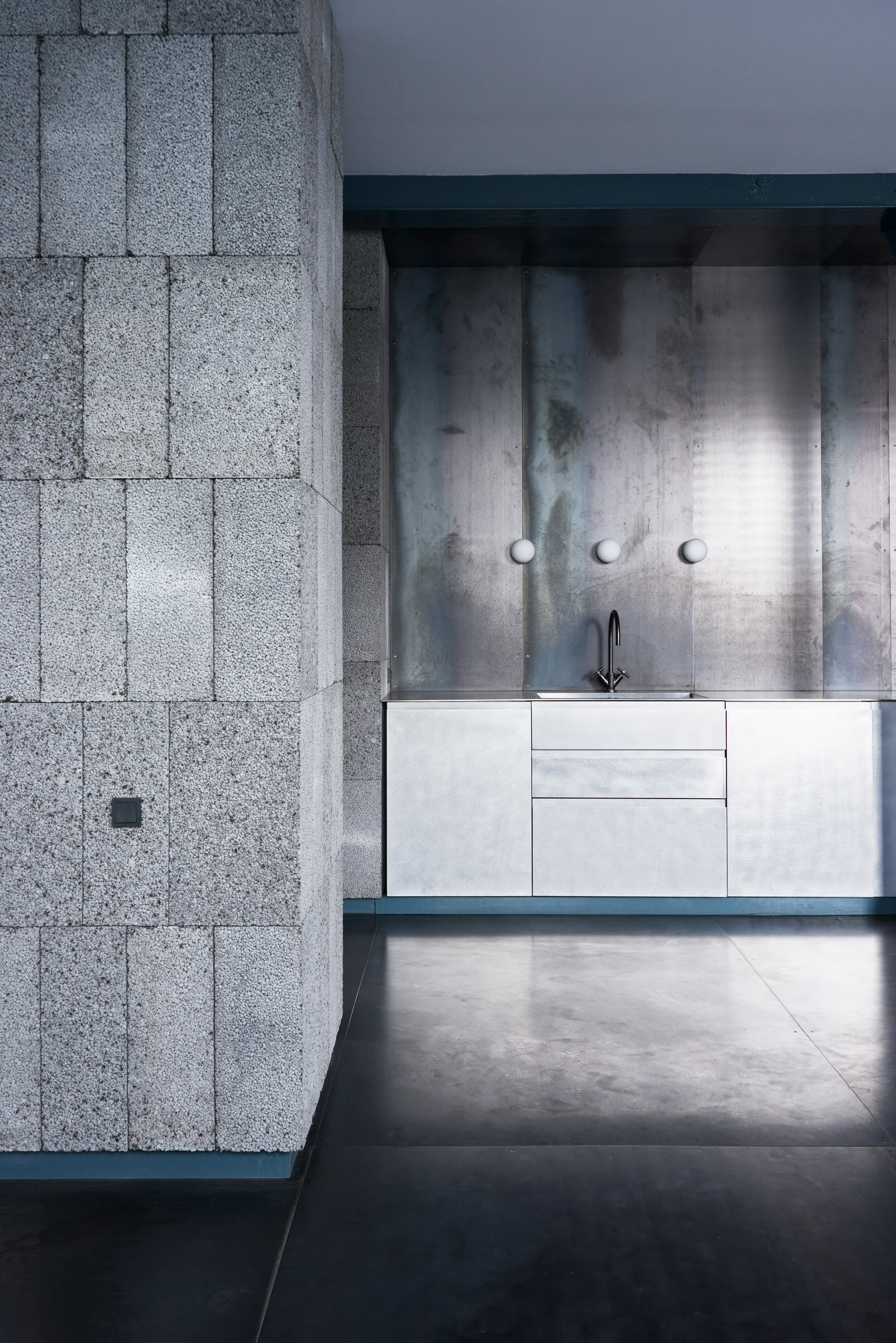 哥本哈根精致工业风建筑事务所工作室丨丹麦哥本哈根丨NORRØN Architects-7