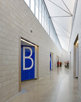 Missouri 乡村小学扩建，展现社区凝聚力