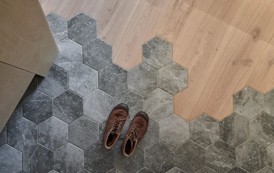 台北 105㎡老房改造,客餐厨全开放,还有室内攀岩区,活泼又实用-40