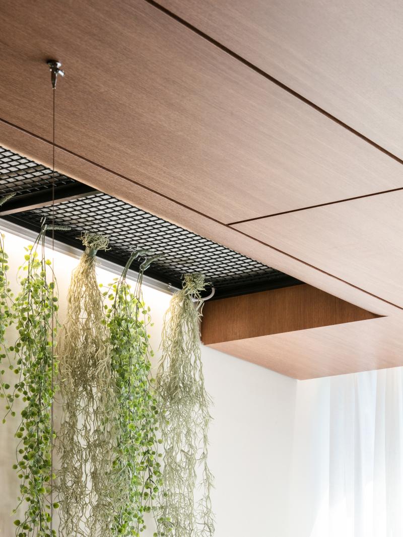 意式风情鲜花服饰店，打造浪漫室内空间-10