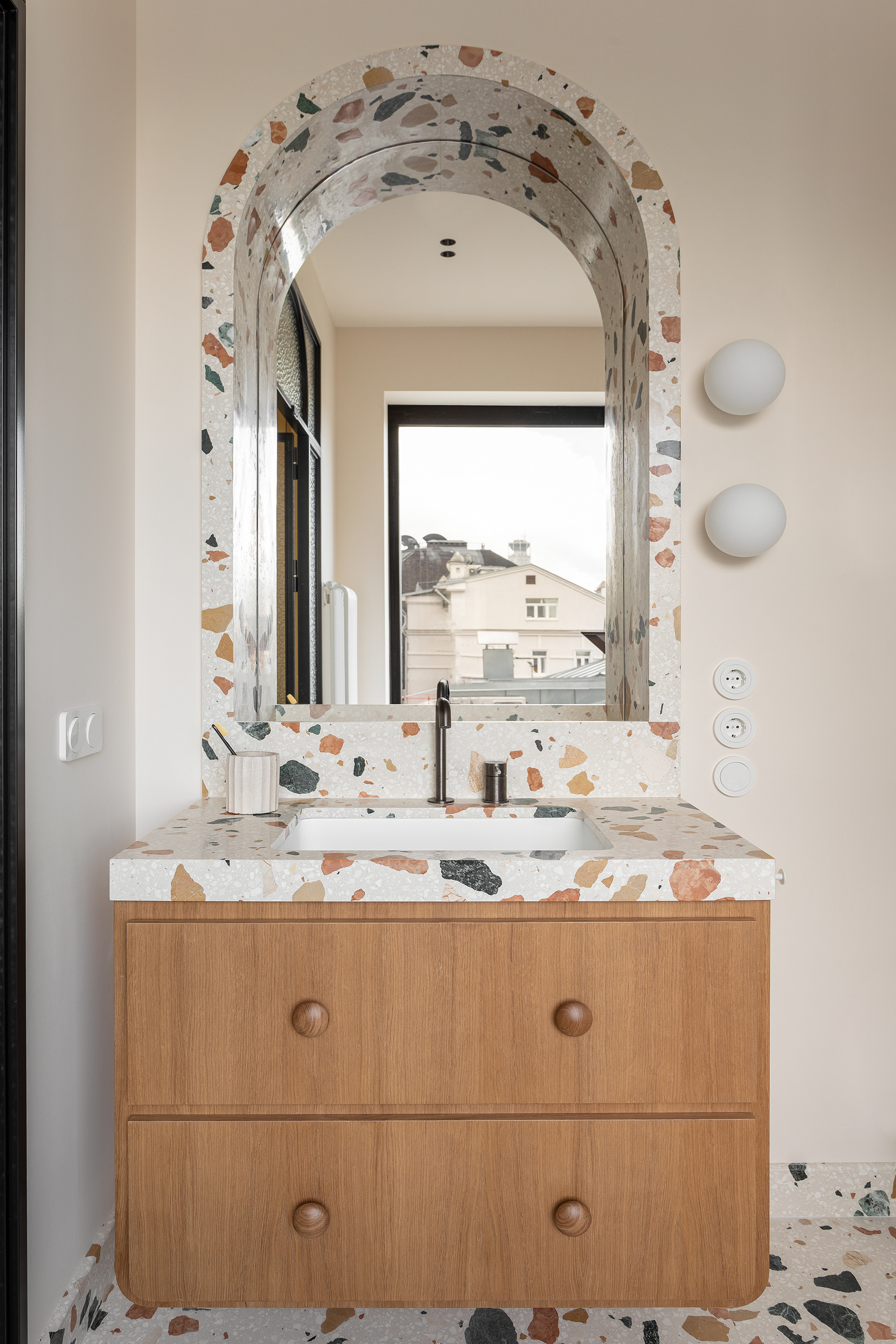 flat（未明确具体中文名）丨Anastasia Brandt-16