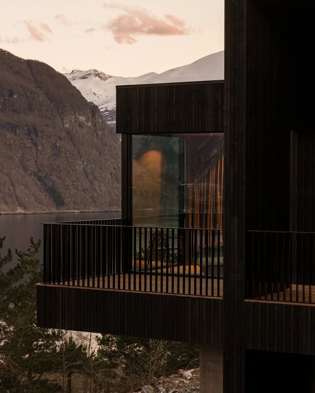 挪威西海岸度假别墅丨OFFICE INAINN-9