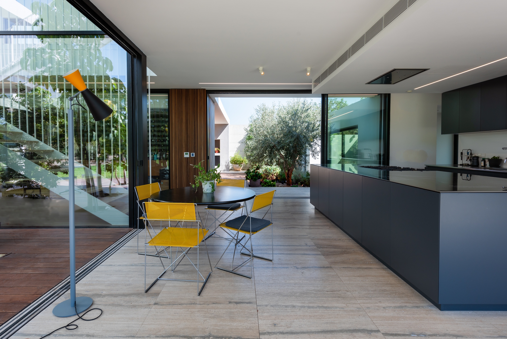 带庭院的房子丨塞浦路斯尼科西亚丨Christos Pavlou Architecture-43