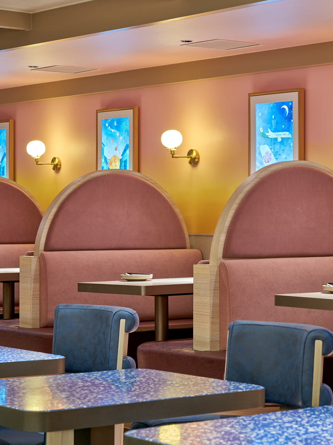 金黄色渐变新派台式料理餐厅,香港 | Designed by designeightfivetwo - 主题餐厅 - 餐厅LOGO-VI空间设计-全球餐饮研究所-11