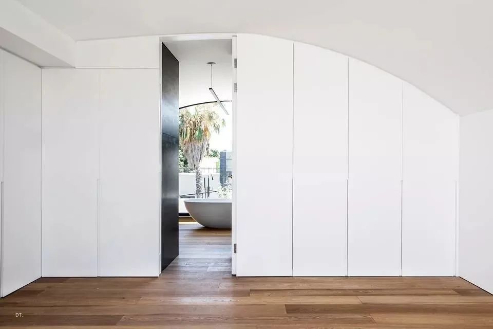 极简别墅设计 | Raz Melamed 的光影艺术空间-21